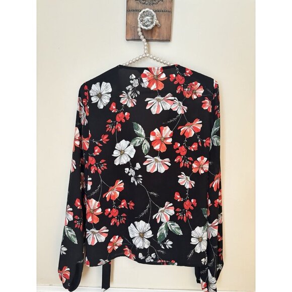 Express Womens Size M Black Floral Blouse Faux Wrap Long Sleeve - Picture 3 of 4